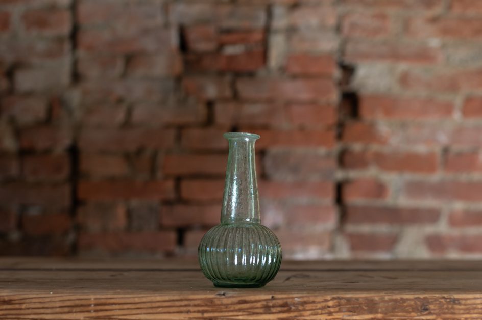 vaso in vetro verde acqua