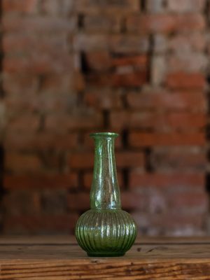 vaso in vetro verde